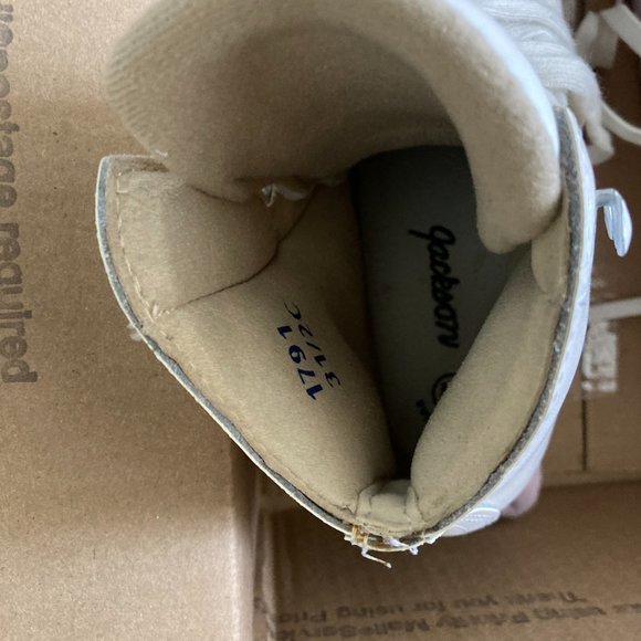 Jackson Artiste Girls Ice Skates Like New Size 3 1/2 C Brand New Skate Guards - Picture 5 of 13